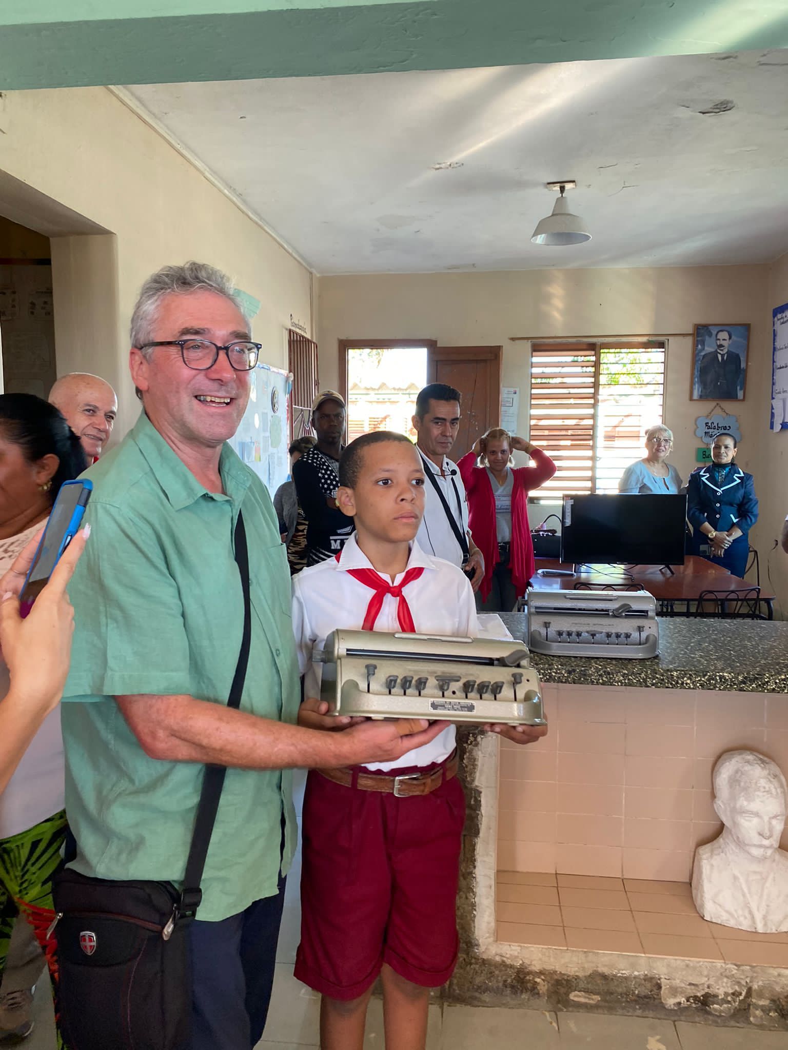 Presenting the braille machine funded by Wirral NEU and Merseyside Cuba Solidarity Campaign.